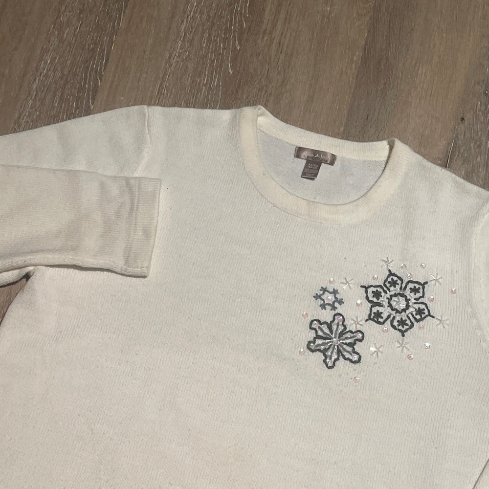 White Stag Women Snowflake Sweater XL/XG Cream‎ Long Sleeve Embellished Crewneck